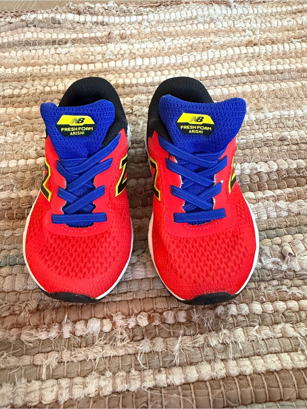 New Balance Fresh Foam Arishi Kids Sneakers NWOT sz 6